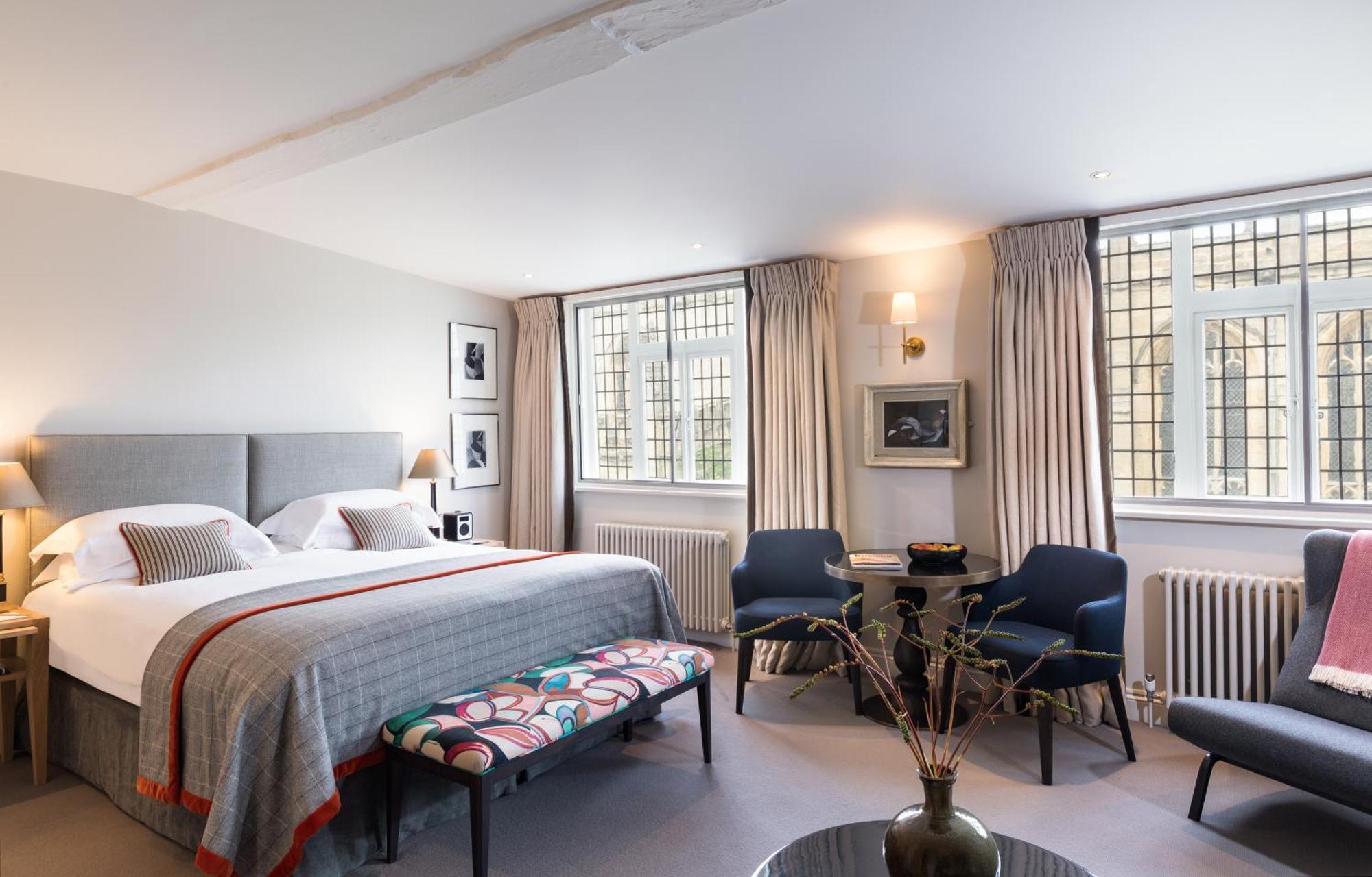 Old Bank Hotel Oxford Kültér fotó A bedroom at the hotel